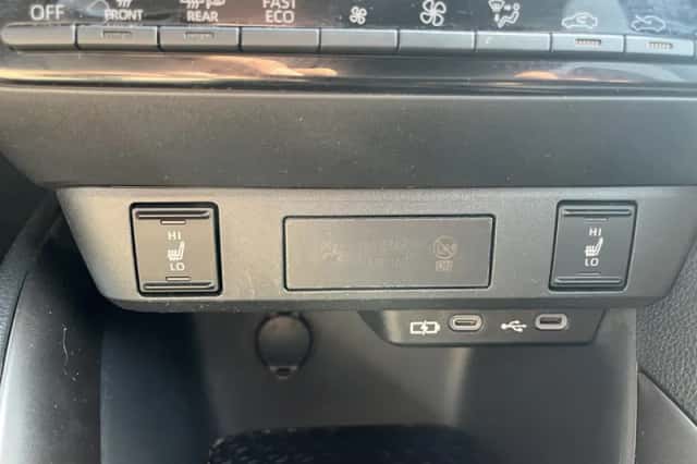 Toyota Yaris (2024) thumbnail 38