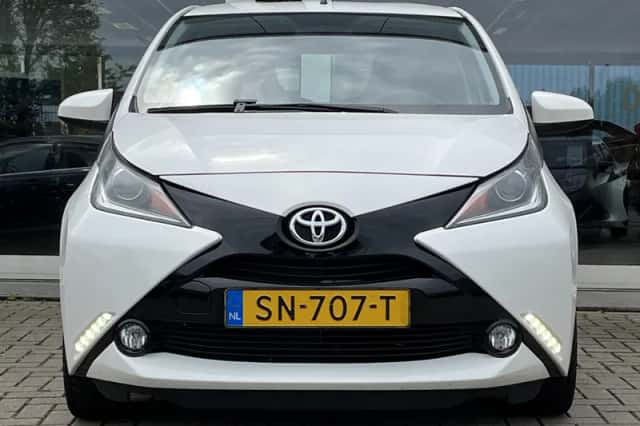 Toyota Aygo (2018) thumbnail 4
