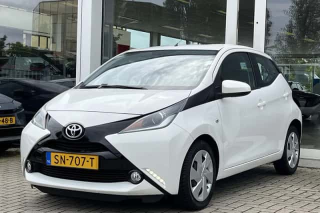 Toyota Aygo (2018) thumbnail 6