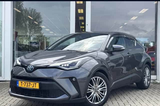 Toyota C-HR (2023) thumbnail 1