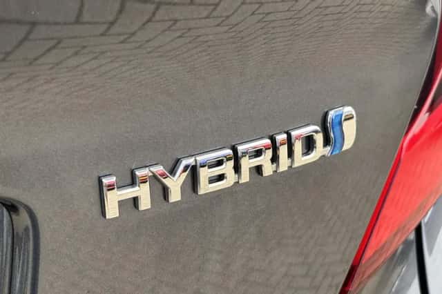 Toyota C-HR (2023) thumbnail 12