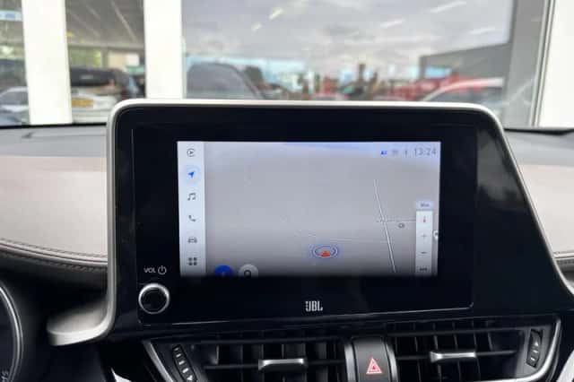 Toyota C-HR (2023) thumbnail 30