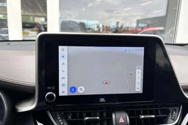 Toyota C-HR (2023) thumbnail 31