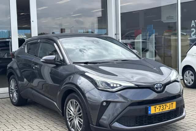 Toyota C-HR (2023) thumbnail 5
