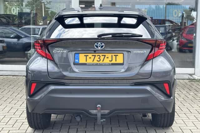 Toyota C-HR (2023) thumbnail 7