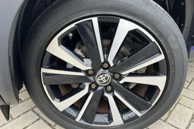 Toyota Yaris Cross (2022) thumbnail 2