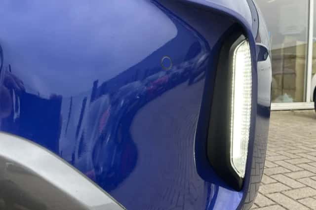 Toyota Yaris Cross (2022) thumbnail 4