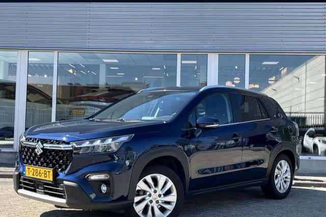 Suzuki S-Cross (2023) thumbnail 1