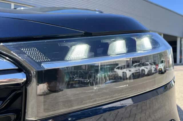 Suzuki S-Cross (2023) thumbnail 3