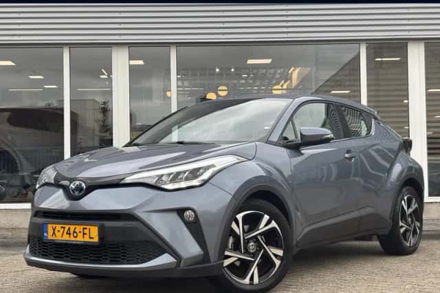 Toyota C-HR (2023) thumbnail 1