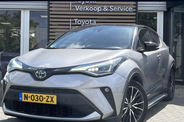 Toyota C-HR (2020) thumbnail 1