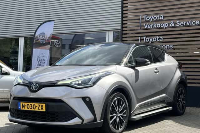 Toyota C-HR (2020) thumbnail 6