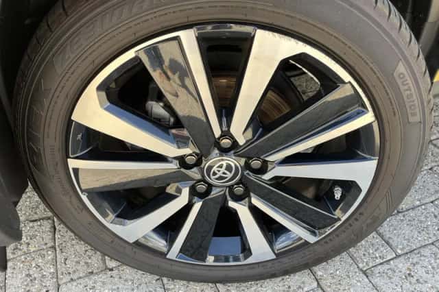 Toyota Yaris Cross (2021) thumbnail 2