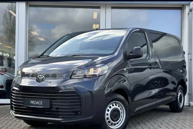 Toyota Proace (2024) thumbnail 1