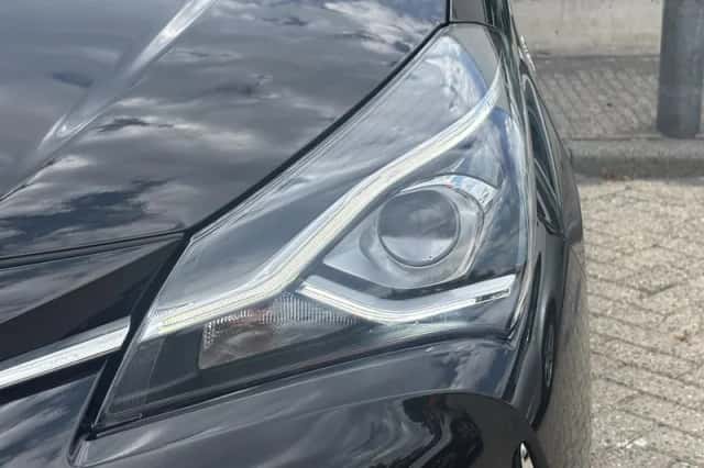 Toyota Yaris (2018) thumbnail 6