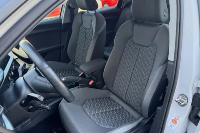 Audi A1 (2023) thumbnail 4