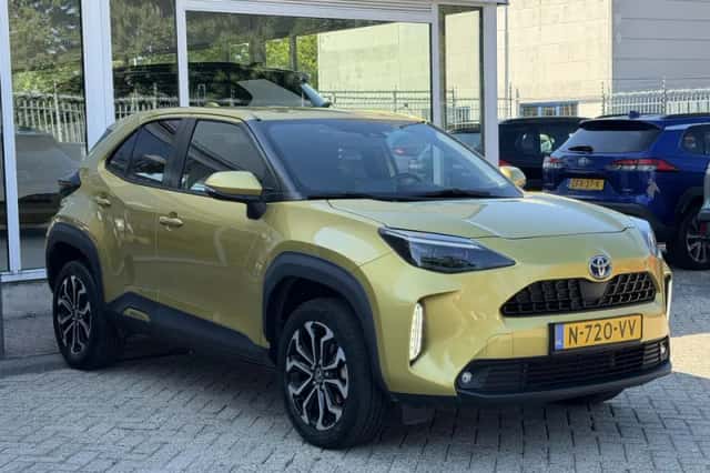 Toyota Yaris Cross (2022) thumbnail 4