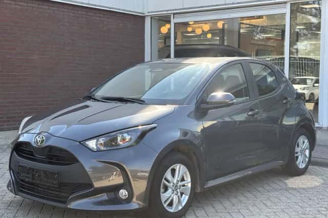 Toyota Yaris (2025) thumbnail 5