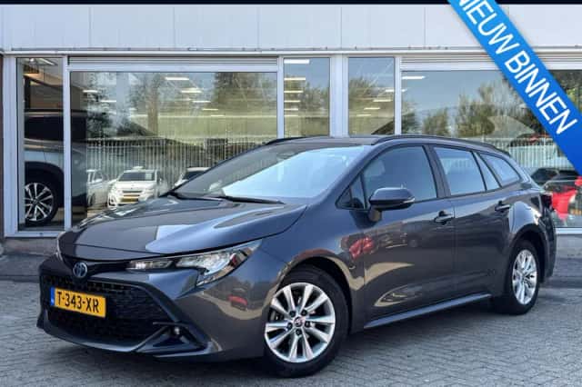 Toyota Corolla (2023) thumbnail 1