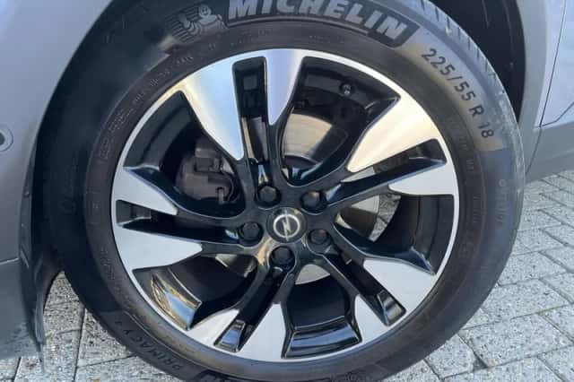 Opel Grandland X (2021) thumbnail 2