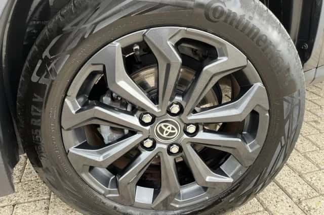 Toyota Yaris Cross (2024) thumbnail 2