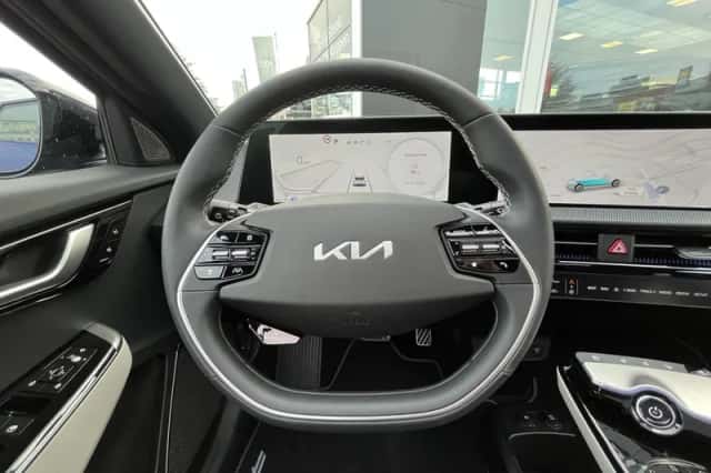 Kia EV6 (2024) thumbnail 13