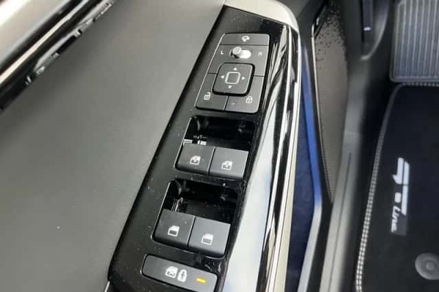 Kia EV6 (2024) thumbnail 15