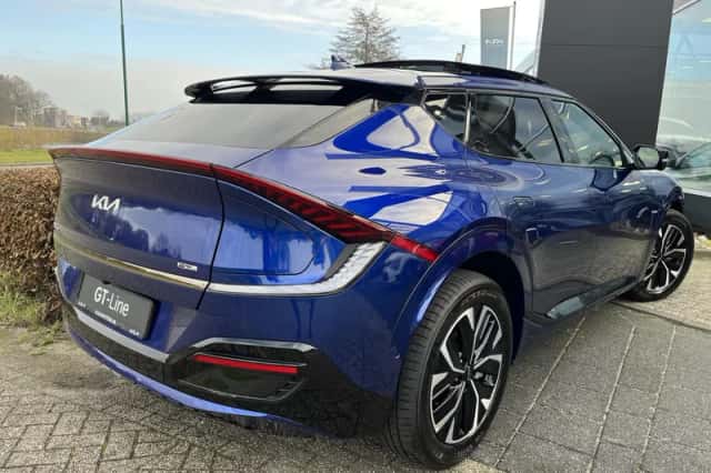 Kia EV6 (2024) thumbnail 3