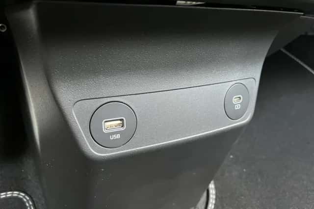 Kia EV6 (2024) thumbnail 29