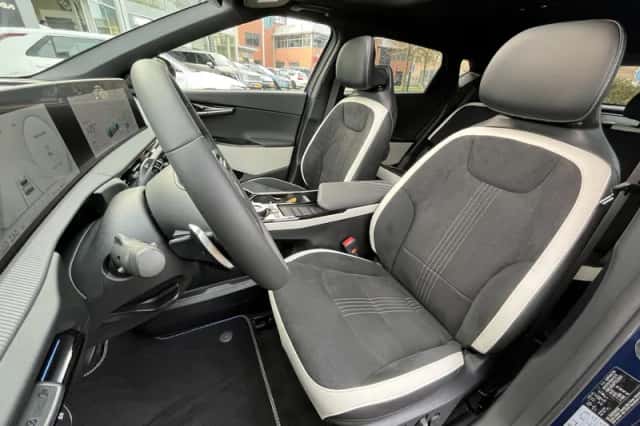 Kia EV6 (2024) thumbnail 9