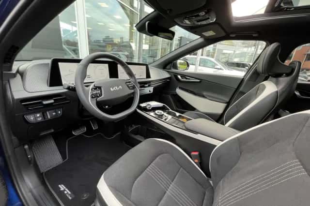 Kia EV6 (2024) thumbnail 10