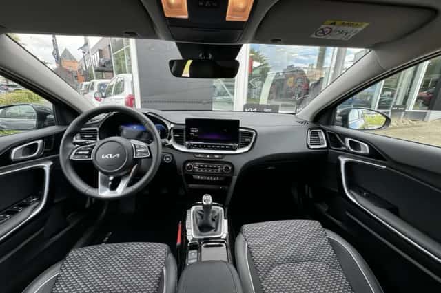 Kia Ceed (2024) thumbnail 11