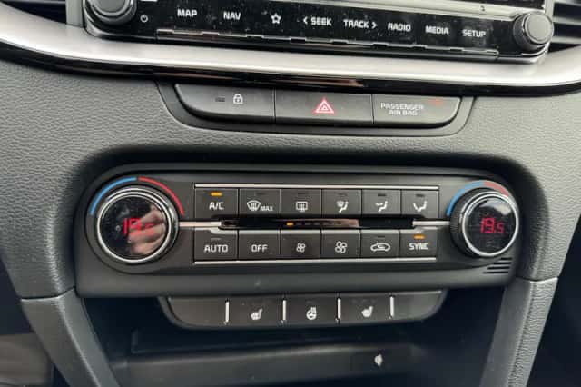 Kia Ceed (2024) thumbnail 25
