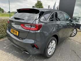 Kia Ceed (2024) thumbnail 4