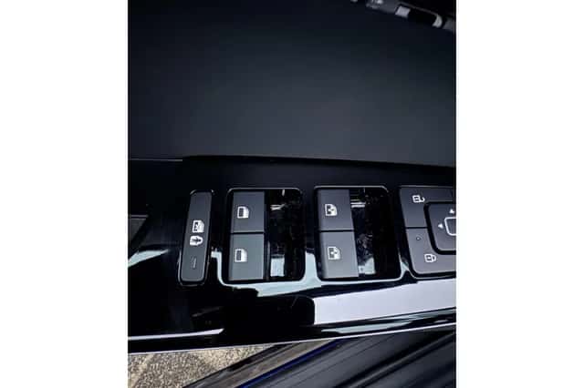 Kia EV6 (2024) thumbnail 15
