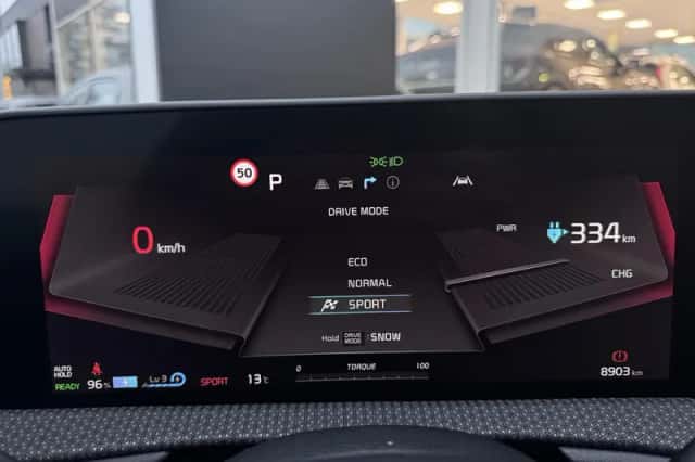 Kia EV6 (2024) thumbnail 24
