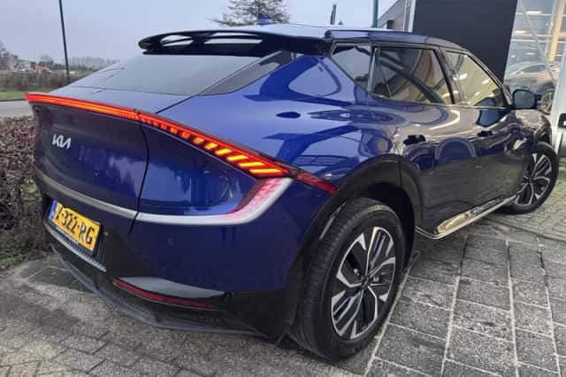 Kia EV6 (2024) thumbnail 4