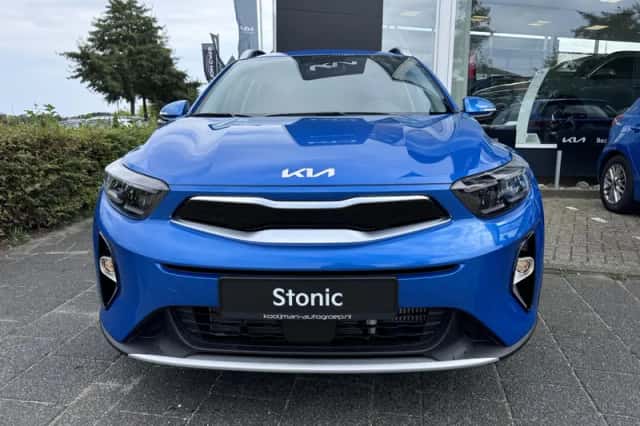 Kia Stonic (2025) thumbnail 2