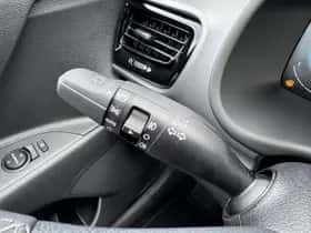 Kia Stonic (2025) thumbnail 16