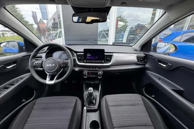 Kia Stonic (2025) thumbnail 8