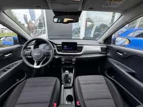 Kia Stonic (2025) thumbnail 8