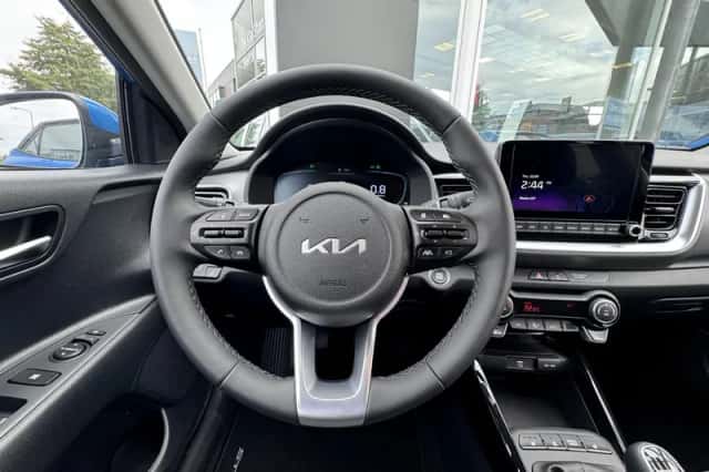 Kia Stonic (2025) thumbnail 9