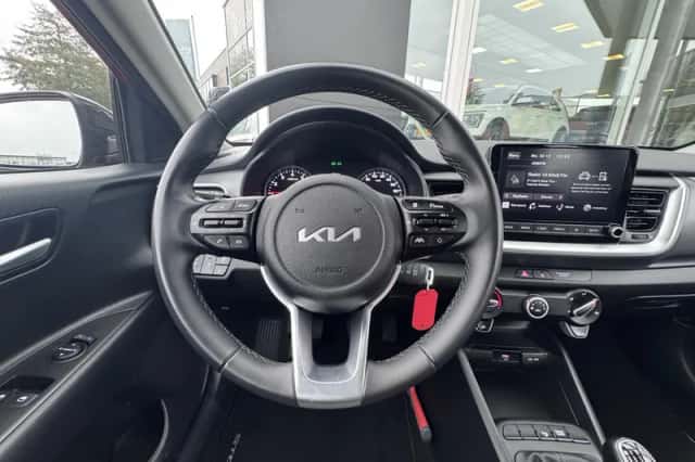 Kia Stonic (2023) thumbnail 12