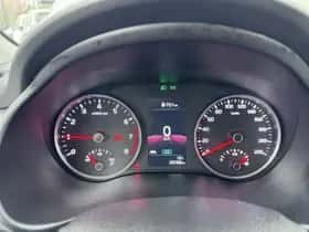 Kia Stonic (2023) thumbnail 14