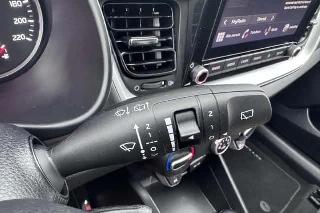 Kia Stonic (2023) thumbnail 18