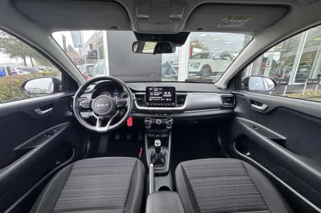 Kia Stonic (2023) thumbnail 7