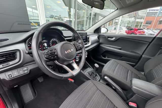 Kia Stonic (2023) thumbnail 9