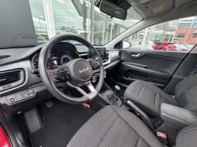 Kia Stonic (2023) thumbnail 9