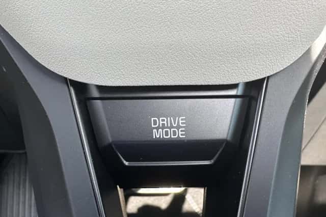 Kia EV6 (2025) thumbnail 14
