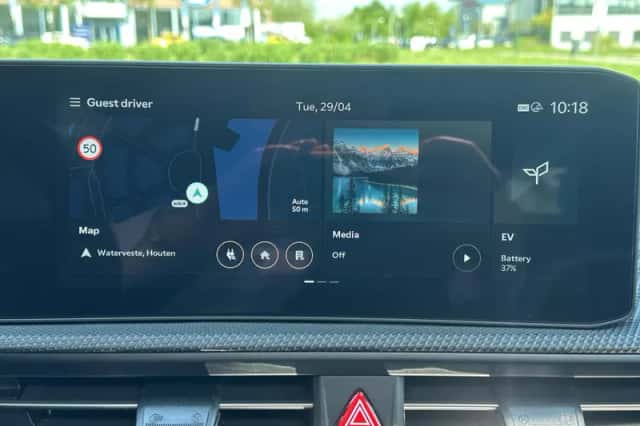 Kia EV6 (2025) thumbnail 18